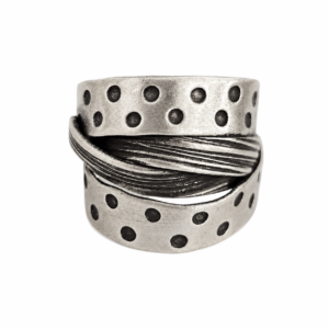 Anillo Isay